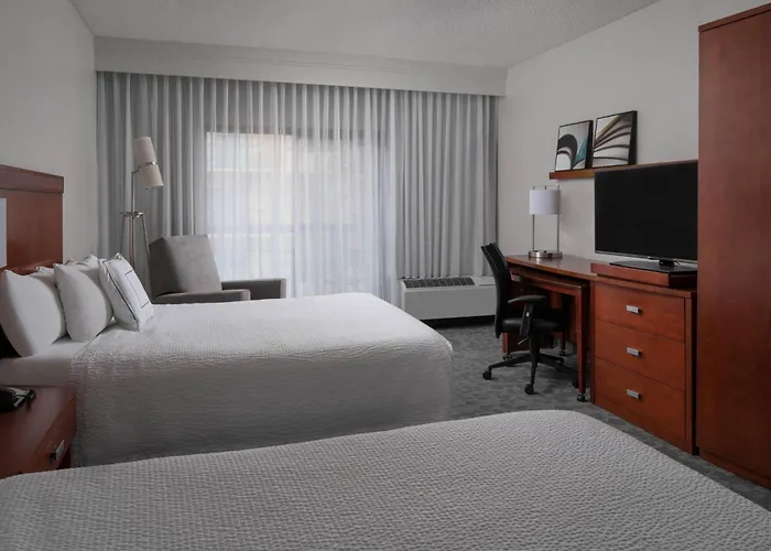 Courtyard By Marriott Jacksonville At The Mayo Clinic Campus/Beaches